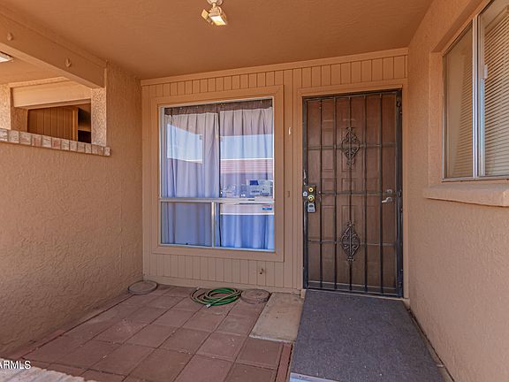 4th image of 433 W BLACKHAWK Drive #1