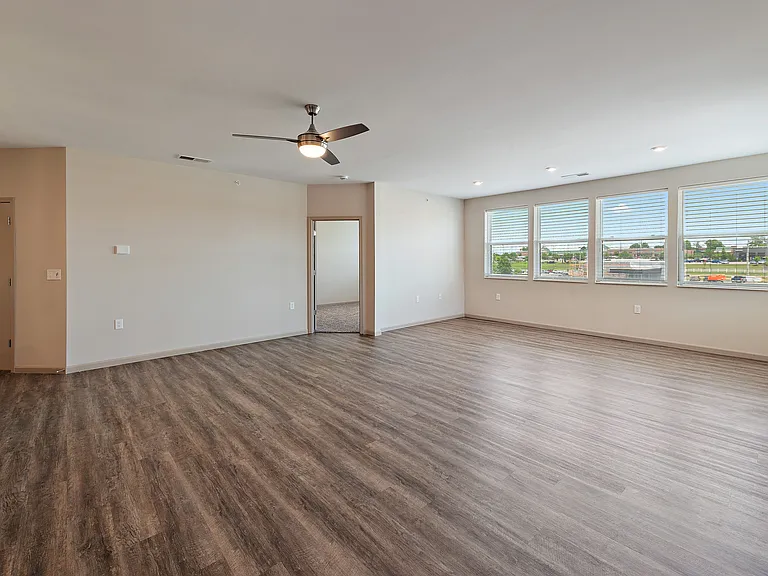 19Nineteen Promenade — Photo 123