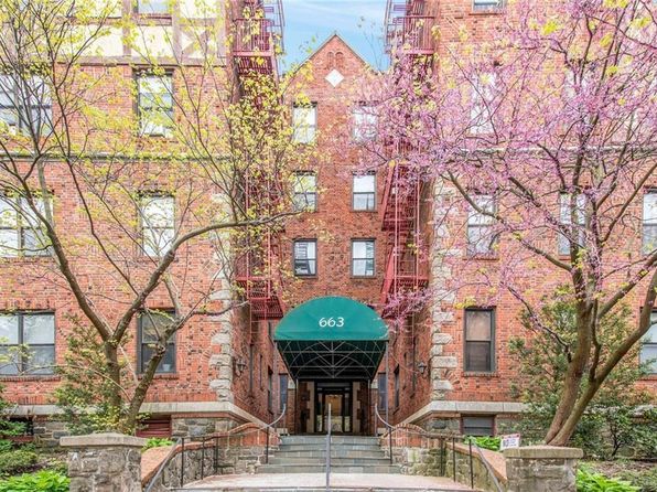 663 Locust St APT 5D