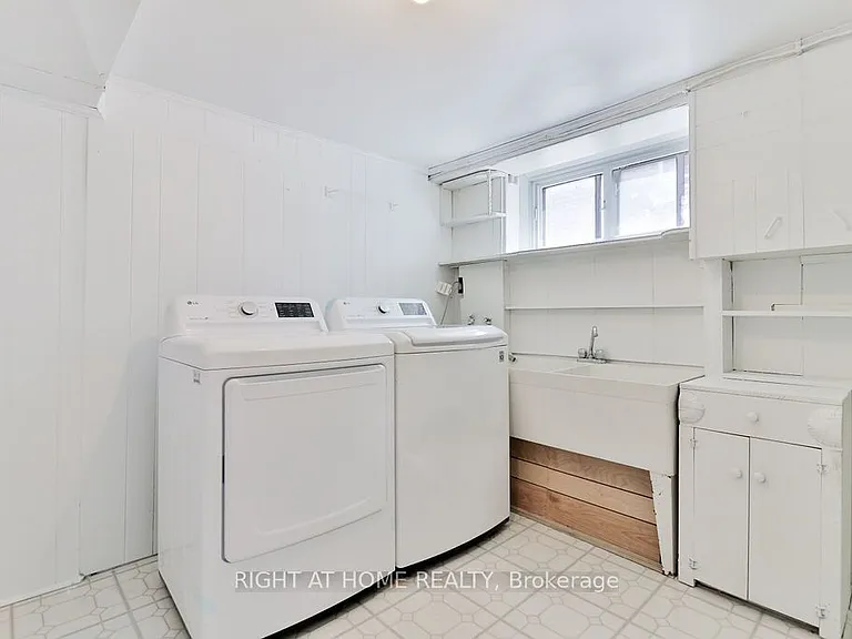 43 Bertram St #BASEMENT — Photo 11