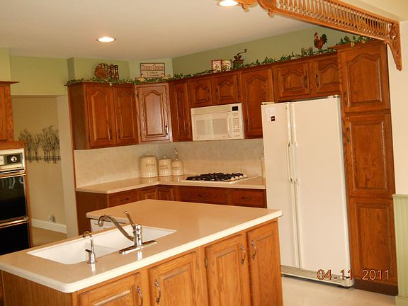 Huge country eat-in kitchen!  Separate pantry room.
