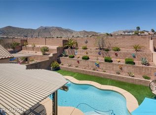 4245 Robins Ridge Dr, Las Vegas, NV 89129