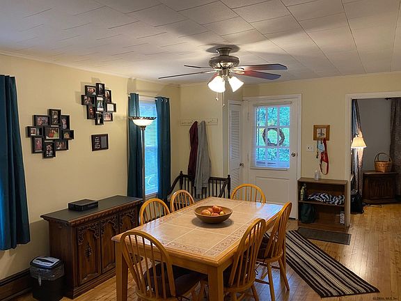 3rd image of 4 McKinley Ave