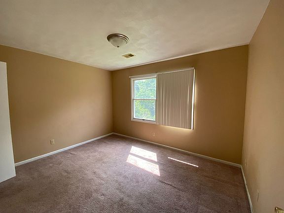 4th image of 8909 35th St W APT 6
