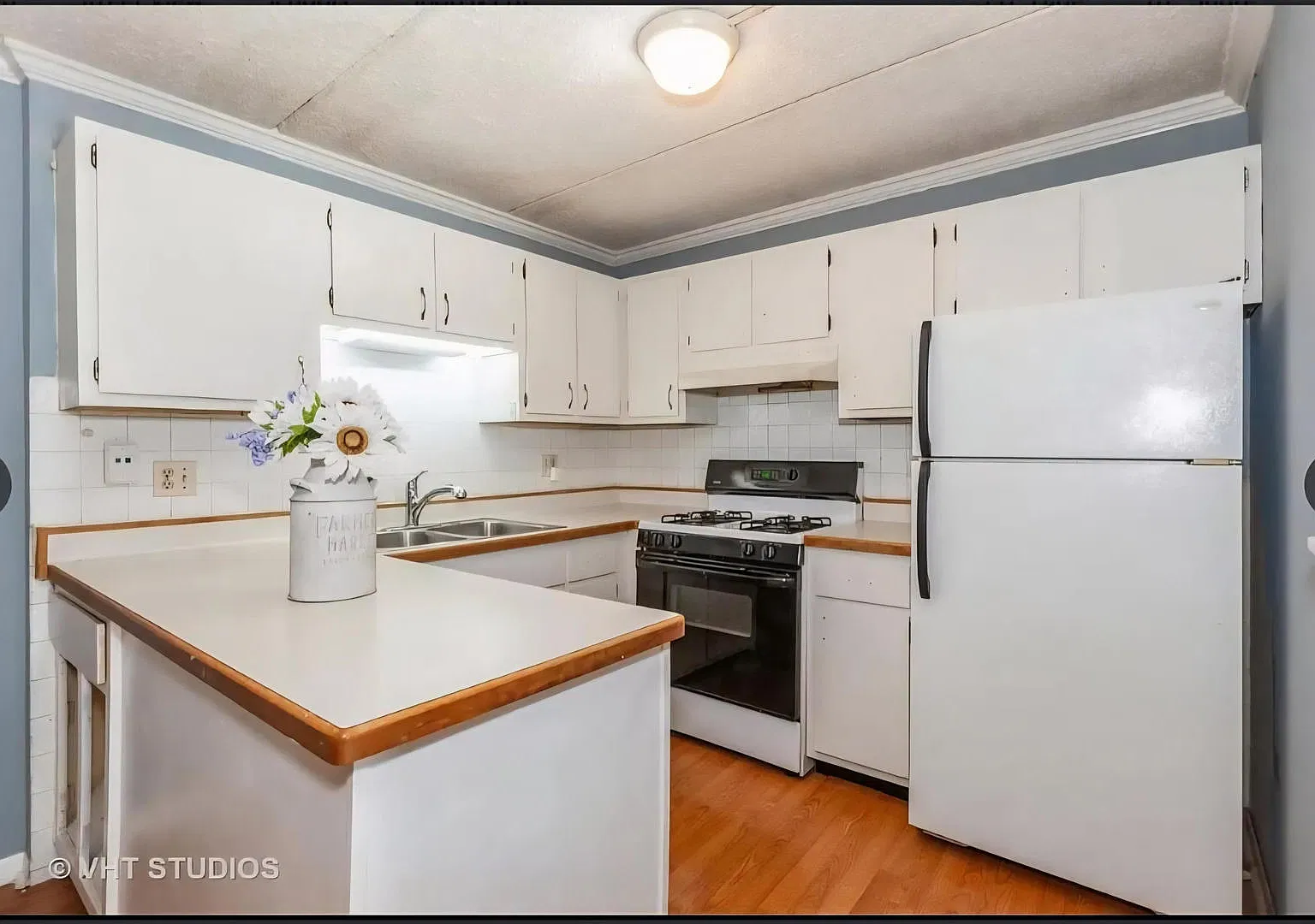 1 bed, 850 sqft, $1,590 — Photo 4