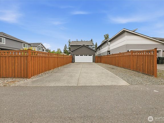 4th image of 13255 178th Avenue Ct E