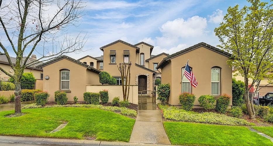 1st image of 4008 Hawick Way