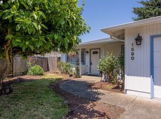 1590 Juhl St, Eugene, OR 97402