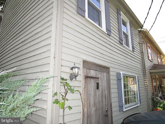 2nd image of 108 Washington St