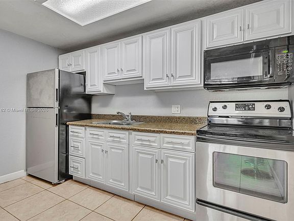 5th image of 7194 Southgate Blvd #7194