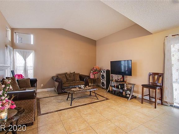 3rd image of 4025 Cloud Nine Ln
