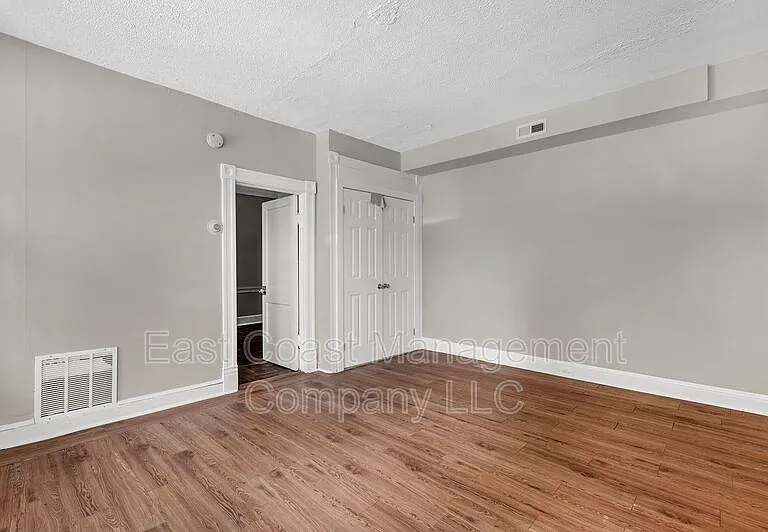 4008 Primrose Ave #1A — Photo 11