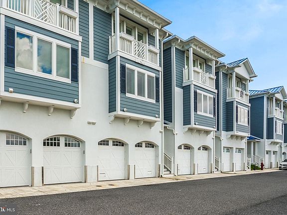 5th image of 13000 Marina View Ln Unit 27