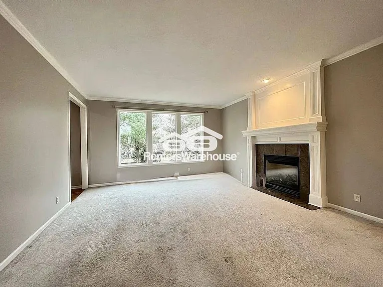 15861 Linden St — Photo 7