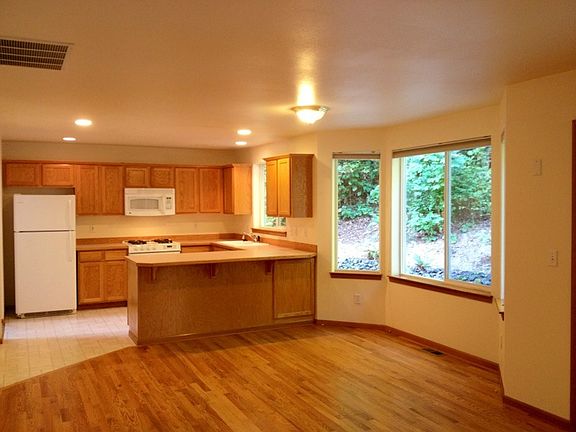 2nd image of 24275 Taree Dr NE
