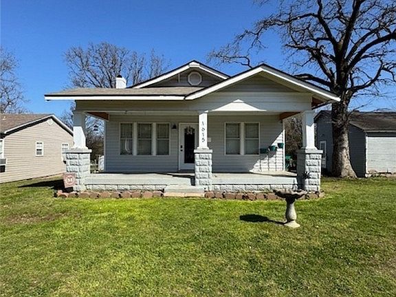 5th image of 1615 S R St