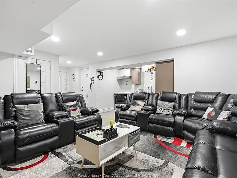 8564 Pronovost Pl #MAIN — Photo 43