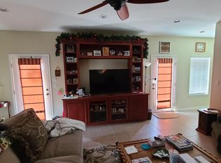 2715 Lakeview Dr, Rockport, TX 78382