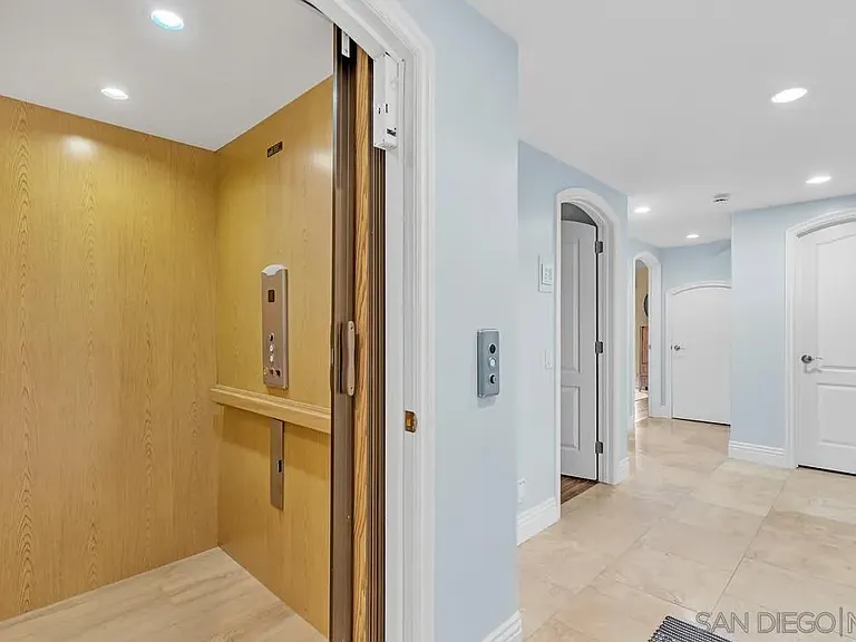 7564 Navigator Cir — Photo 64