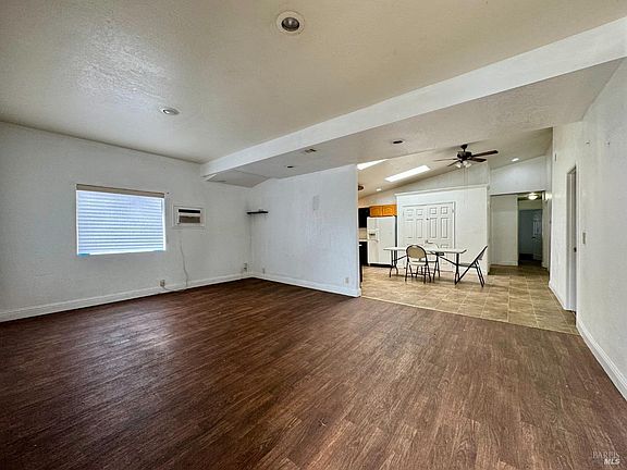 4th image of 1036 Pine Street