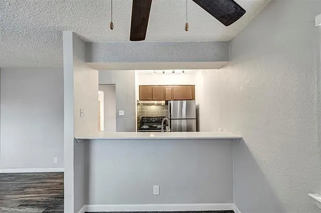 4314 Gillis St #105 — Photo 4