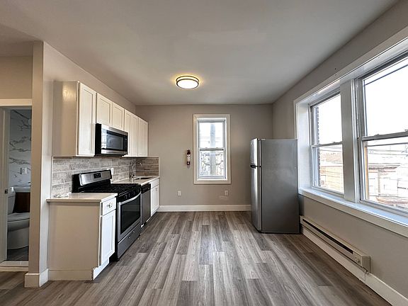 4th image of 6310 Broadway #6415-5E
