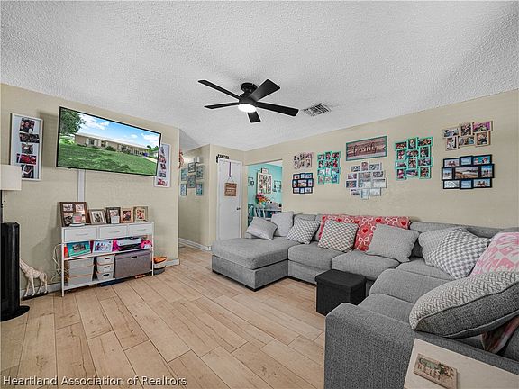 3rd image of 120 Rosemary Ave