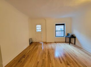 272 W 77th St APT 4, New York, NY 10024