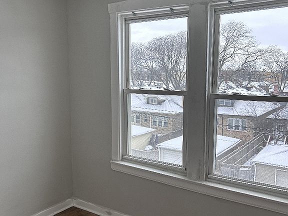 5th image of 6134 N Campbell Ave #3