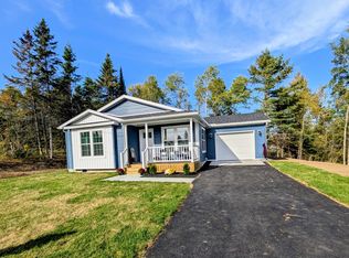 10 Colden Pl, Newcomb, NY 12852