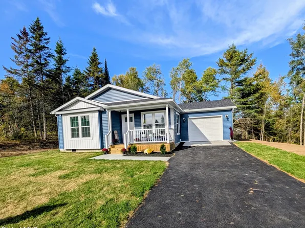 10 Colden Place, Newcomb, NY 12852