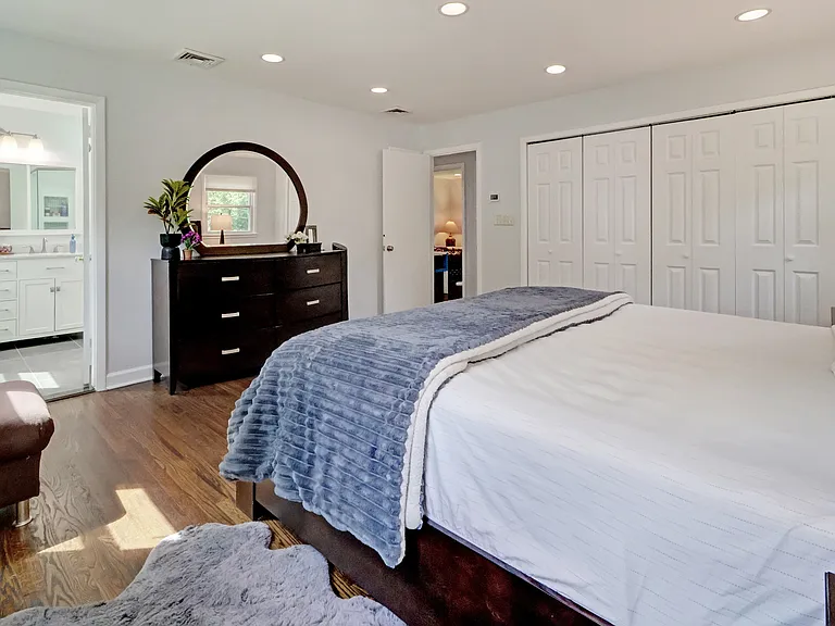 2 Langtree Dr — Photo 9