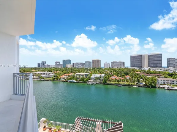 9751 E Bay Harbor Dr #8D, Bay Harbor Islands, FL 33154