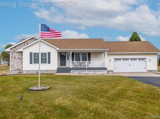 6072 Fish Lake Rd, North Branch, MI 48461