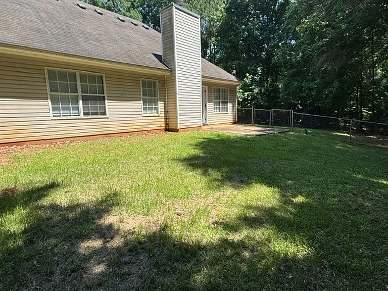 102 Woodstream Trl — Photo 13