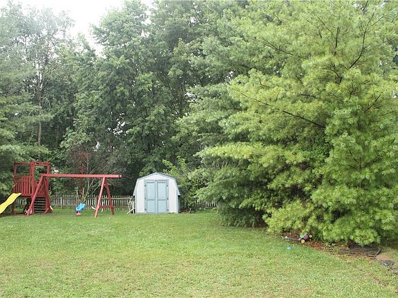 3rd image of 11850 Grenadier Ln