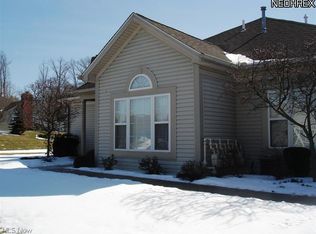 266 Wilcox Rd, Youngstown, OH 44515