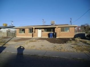 714 N Yarbrough Dr, El Paso, TX 79915