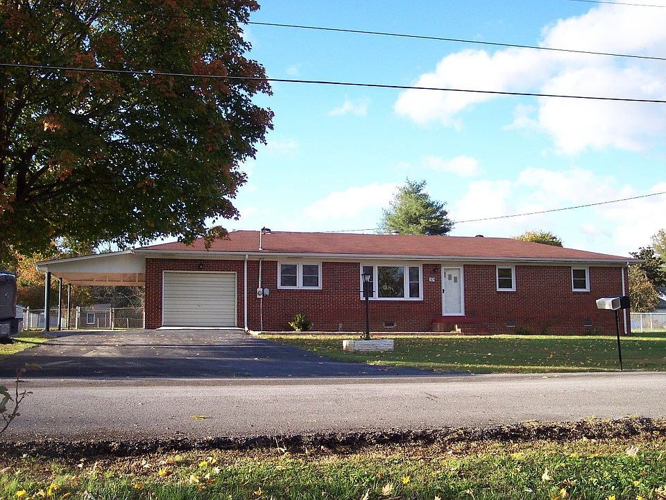 2nd image of 305 Stewart St