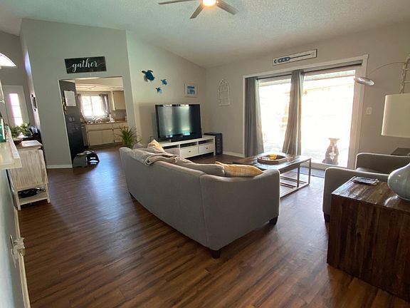 4th image of 8827 Magnolia Pl