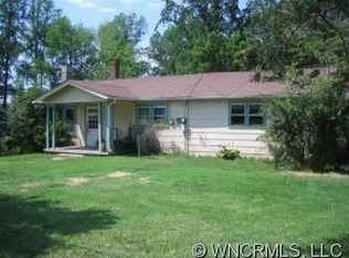 1421 Old Spartanburg Rd, Hendersonville, NC 28792