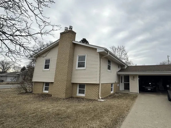 8099 Washington St NE, Spring Lake Park, MN 55432