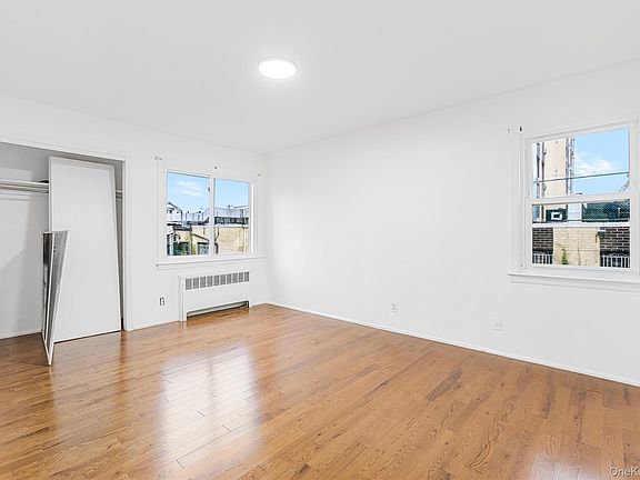 5th image of 442 Beach 68th Street