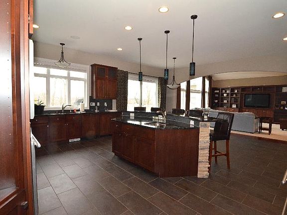 3rd image of 1712 Bellewood Dr