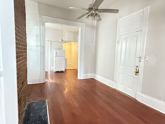 3rd image of 3936 Prytania St #J