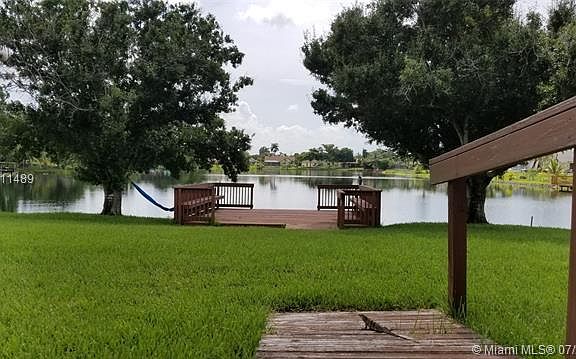5th image of 5591 SW 82nd Ave