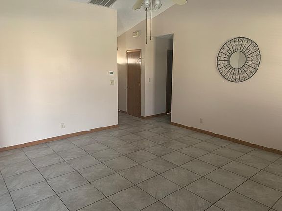 5th image of 408 Teasdale Dr