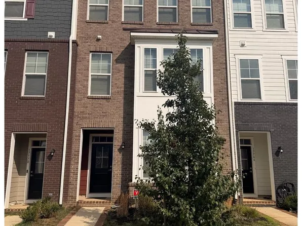17768 Kingfisher Isle Rd, Dumfries, VA 22026