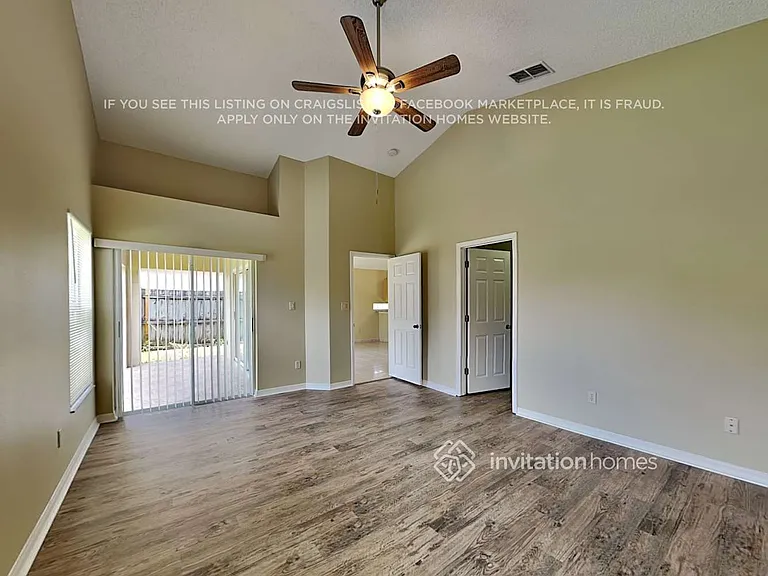 3278 Bellingham Dr — Photo 9