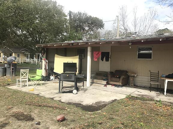 3rd image of 4521 Cambria St